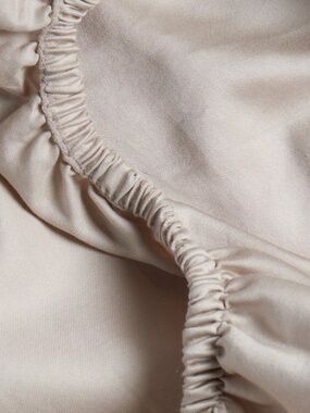 Parachute Sateen Fitted Sheet Full Size in Pink Blush Color Retails $110